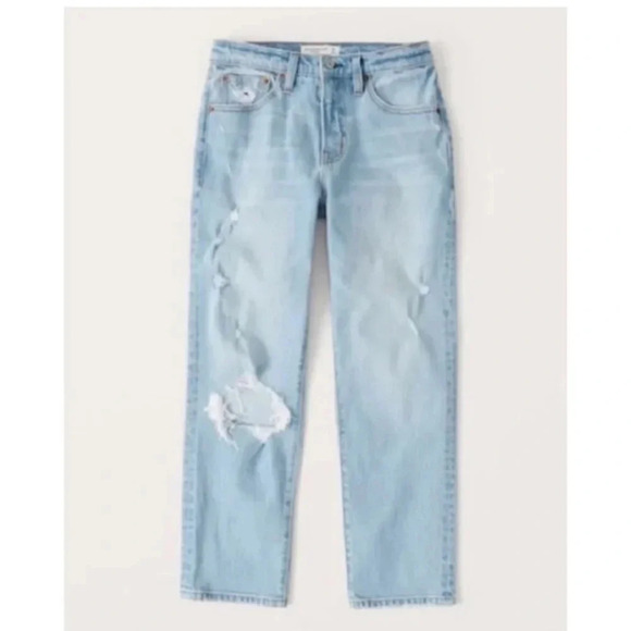 Abercrombie light wash mid rise boyfriend jeans 90s vibe size 6 - Picture 1 of 9